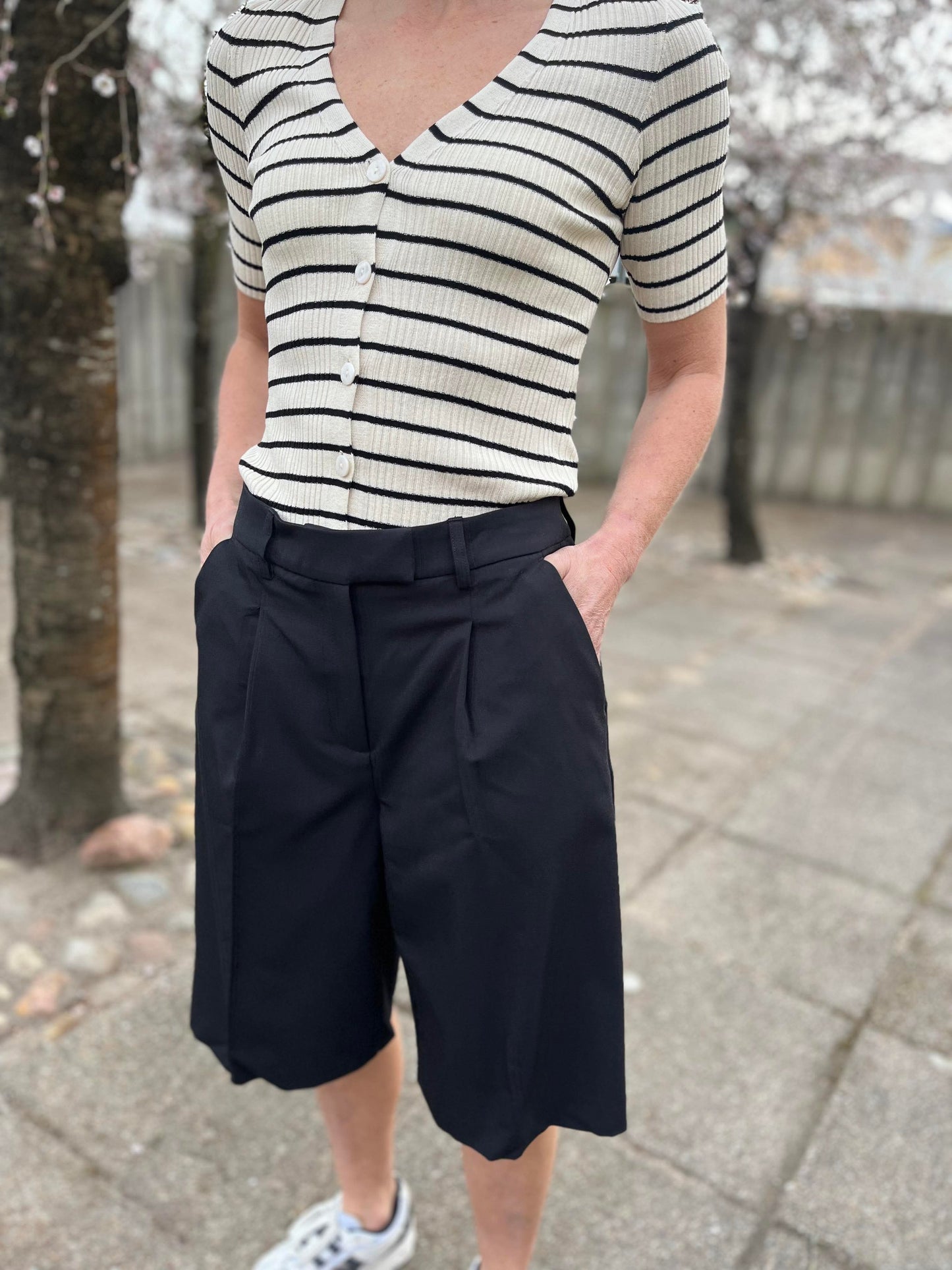 VMJOSEFINE Shorts - Black