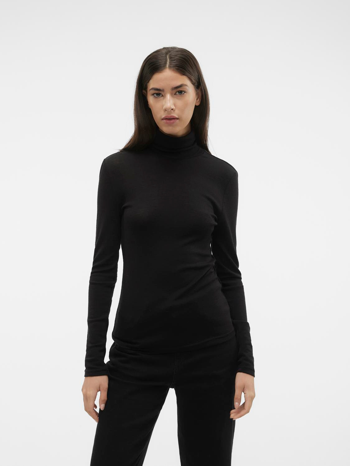 model_shot-front