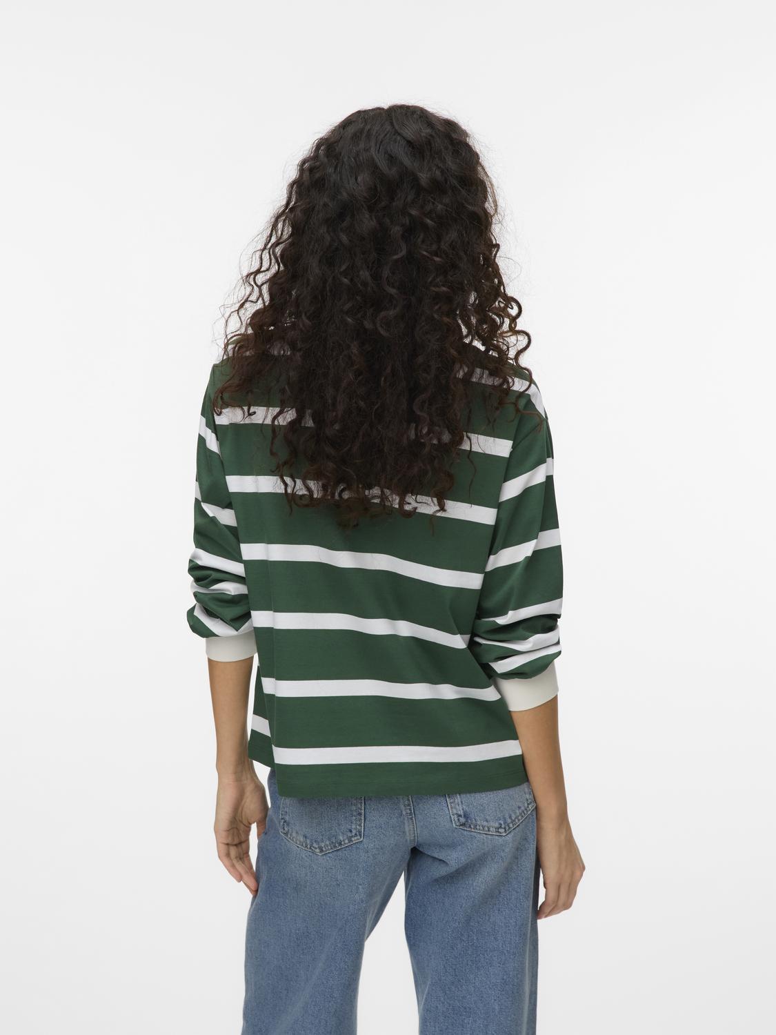 model_shot-back