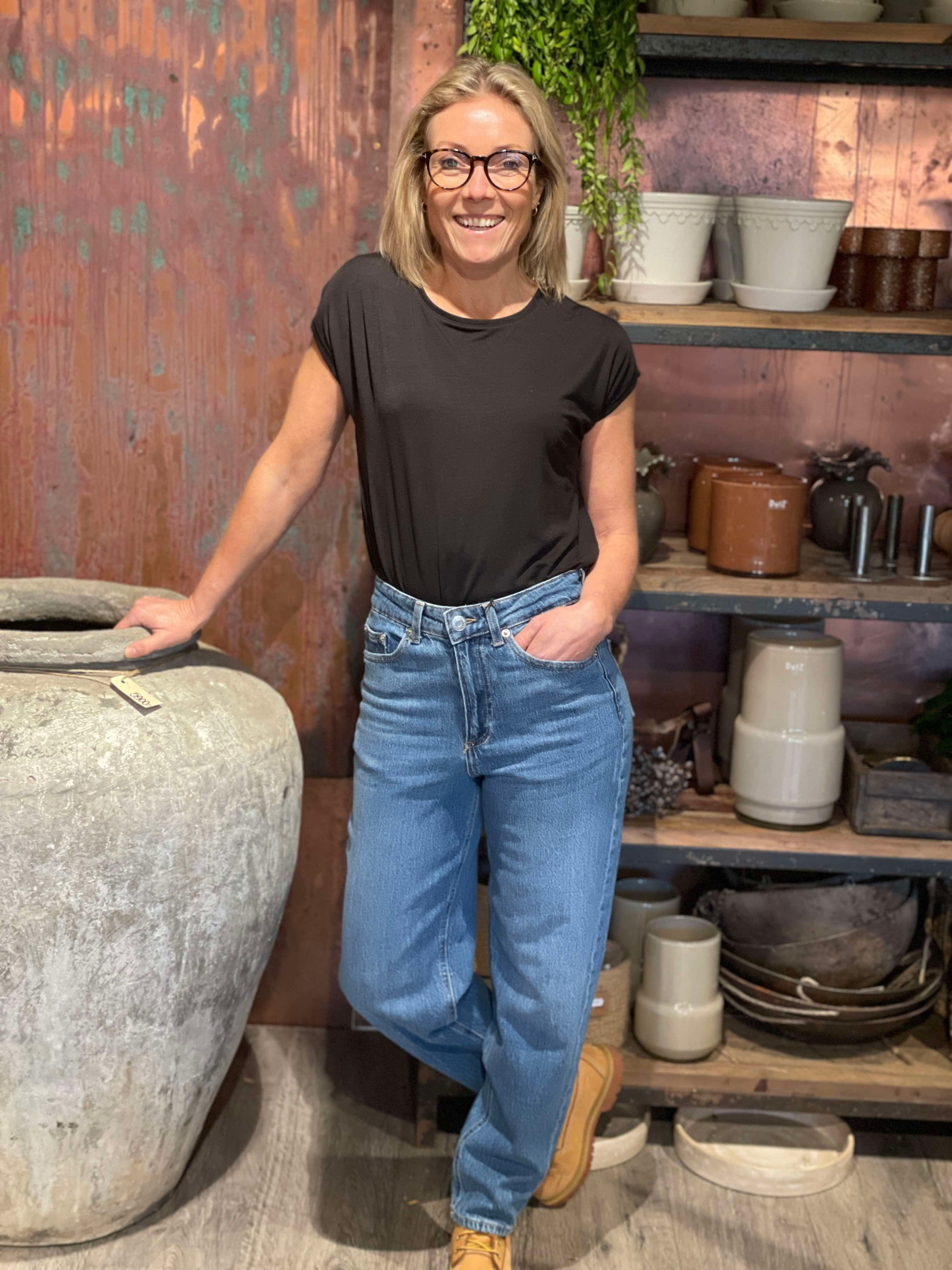 VMTESSA mom jeans - Medium Blue Denim