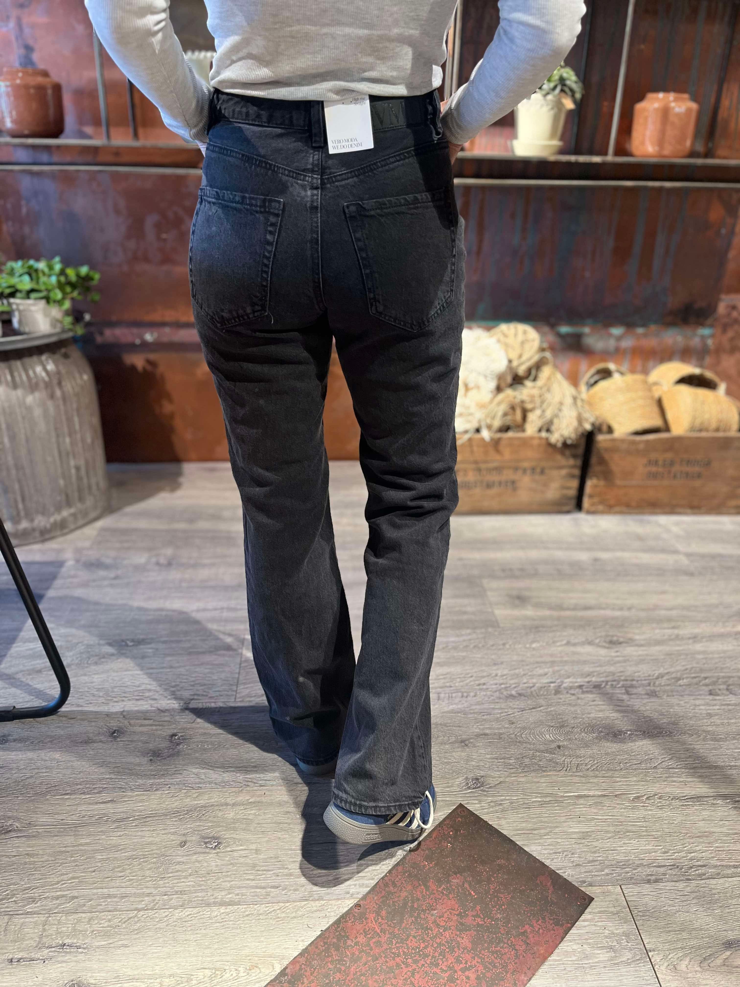 VMTESSA straight jeans - Black Denim