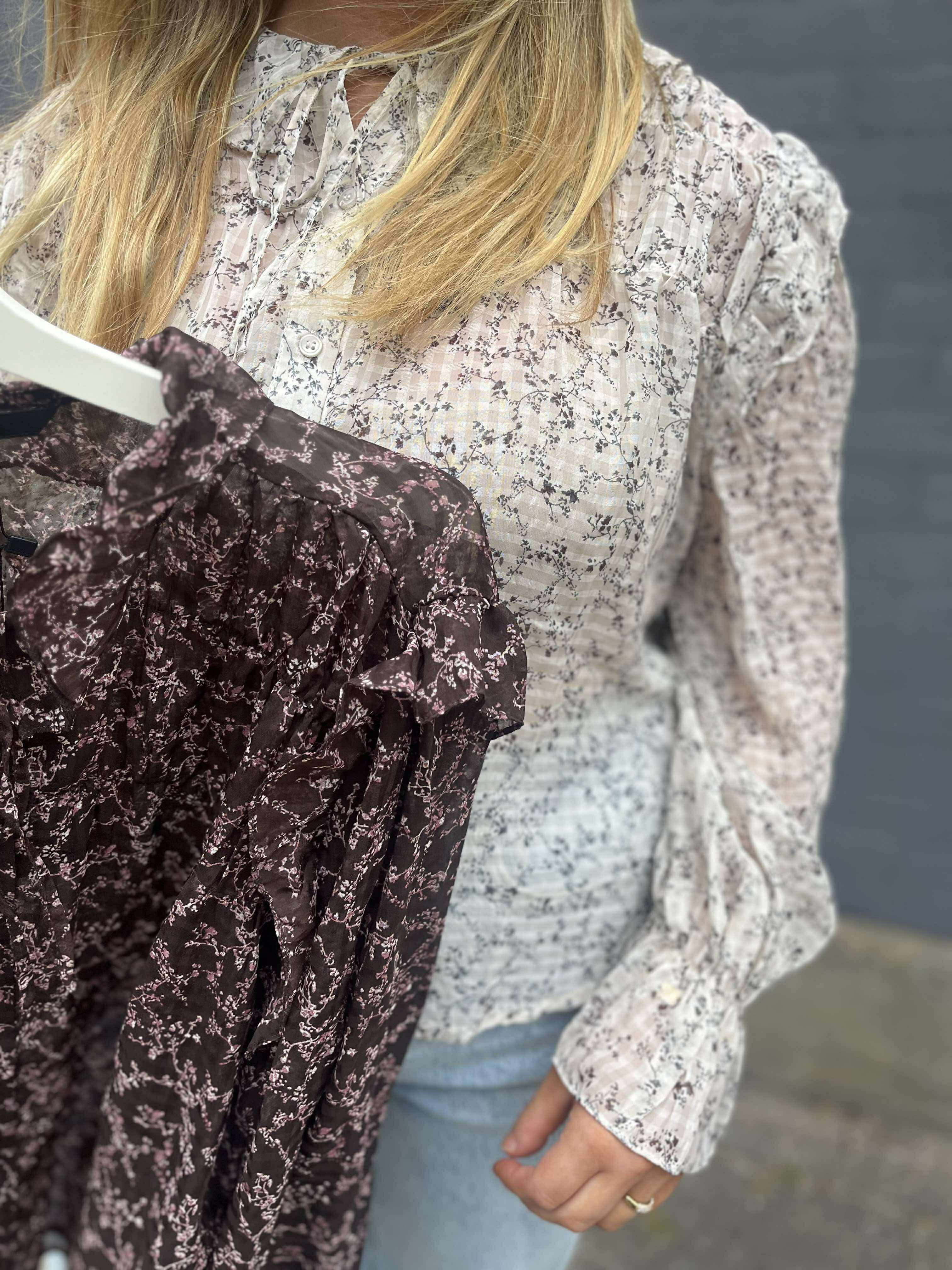 VMPETRA Shirt - Chocolate Torte