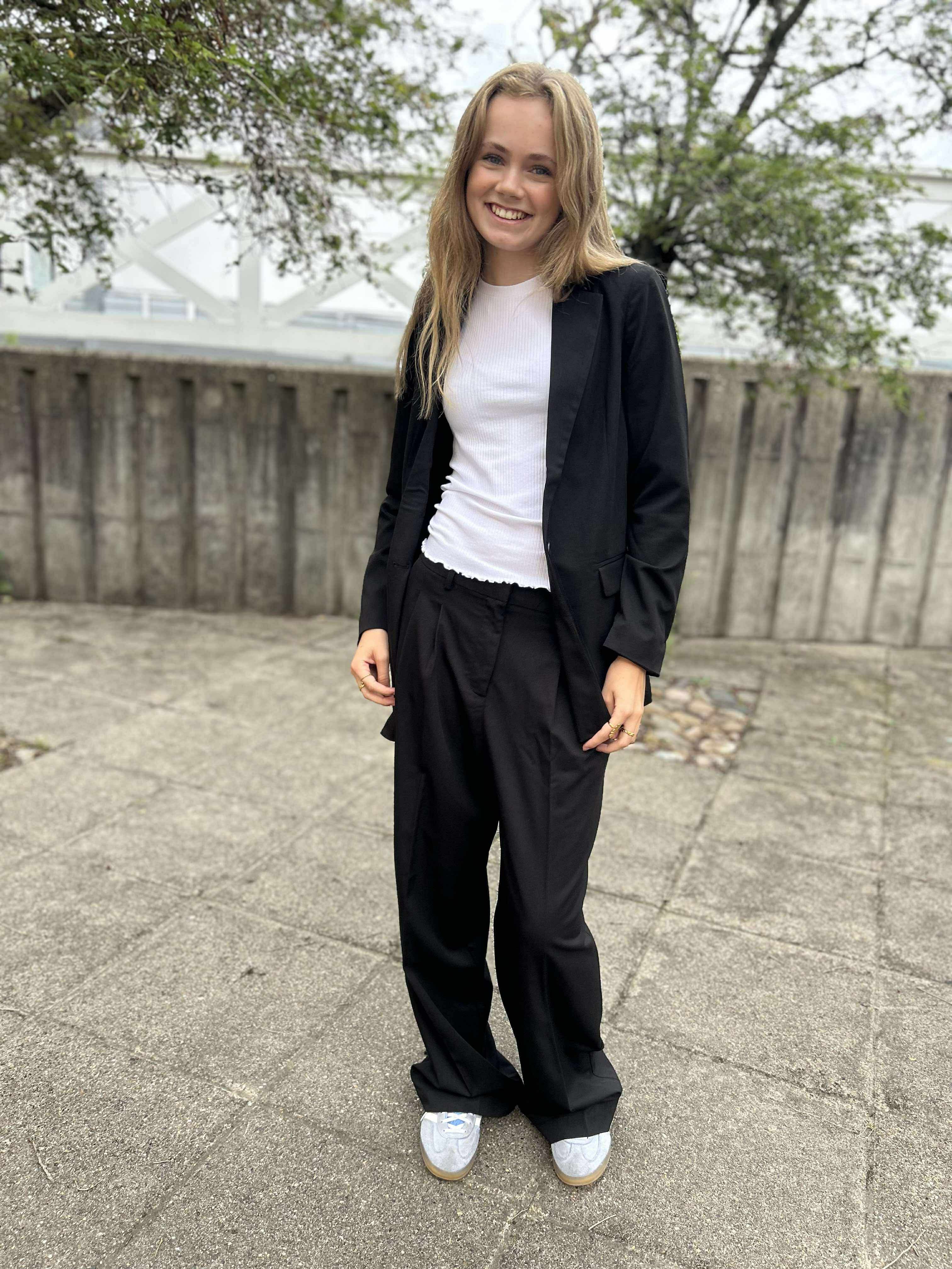 VMNILA Trousers - Black