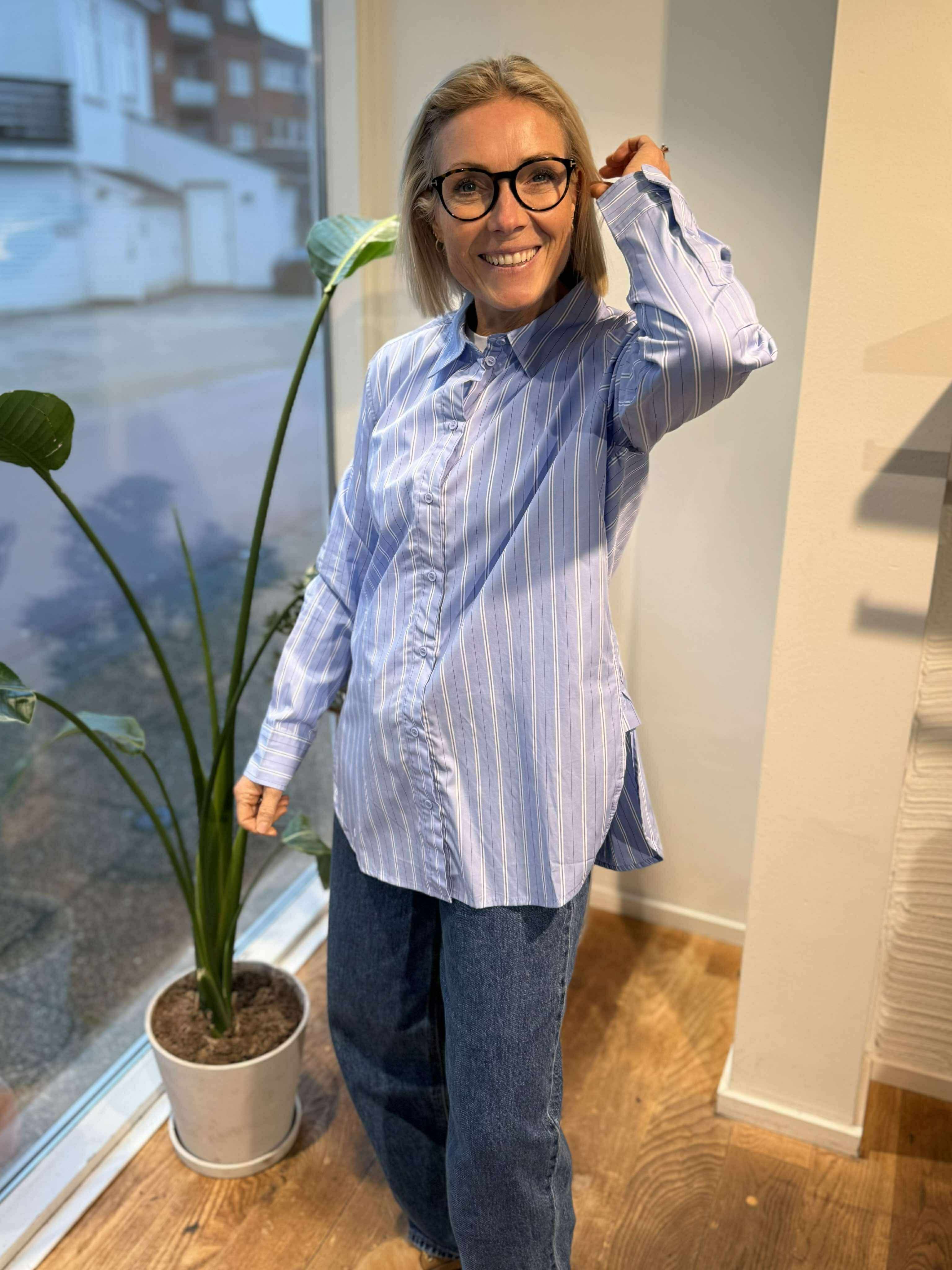 VMELINA Shirt - Hydrangea