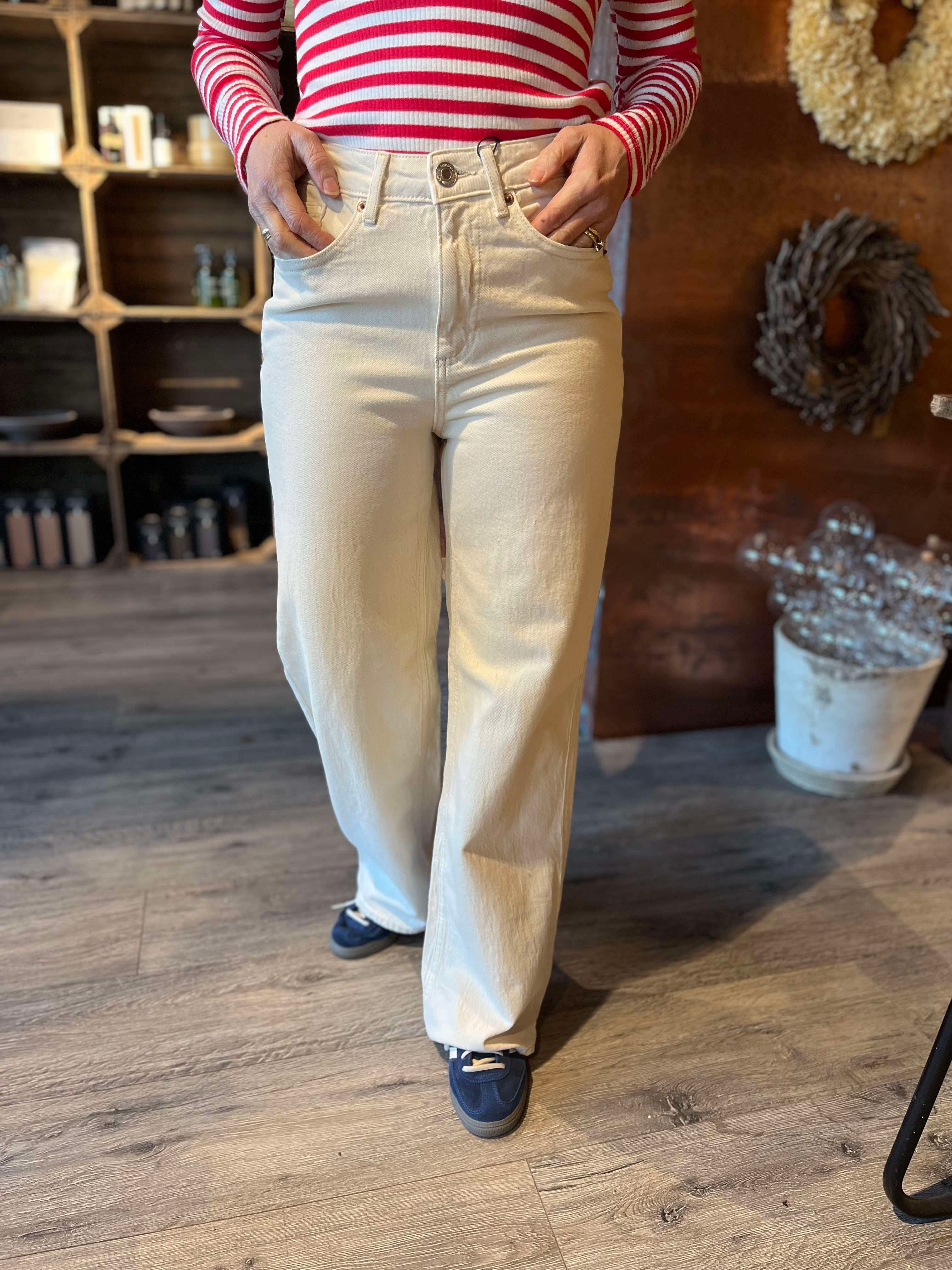 VMTESSA wide jeans - Ecru
