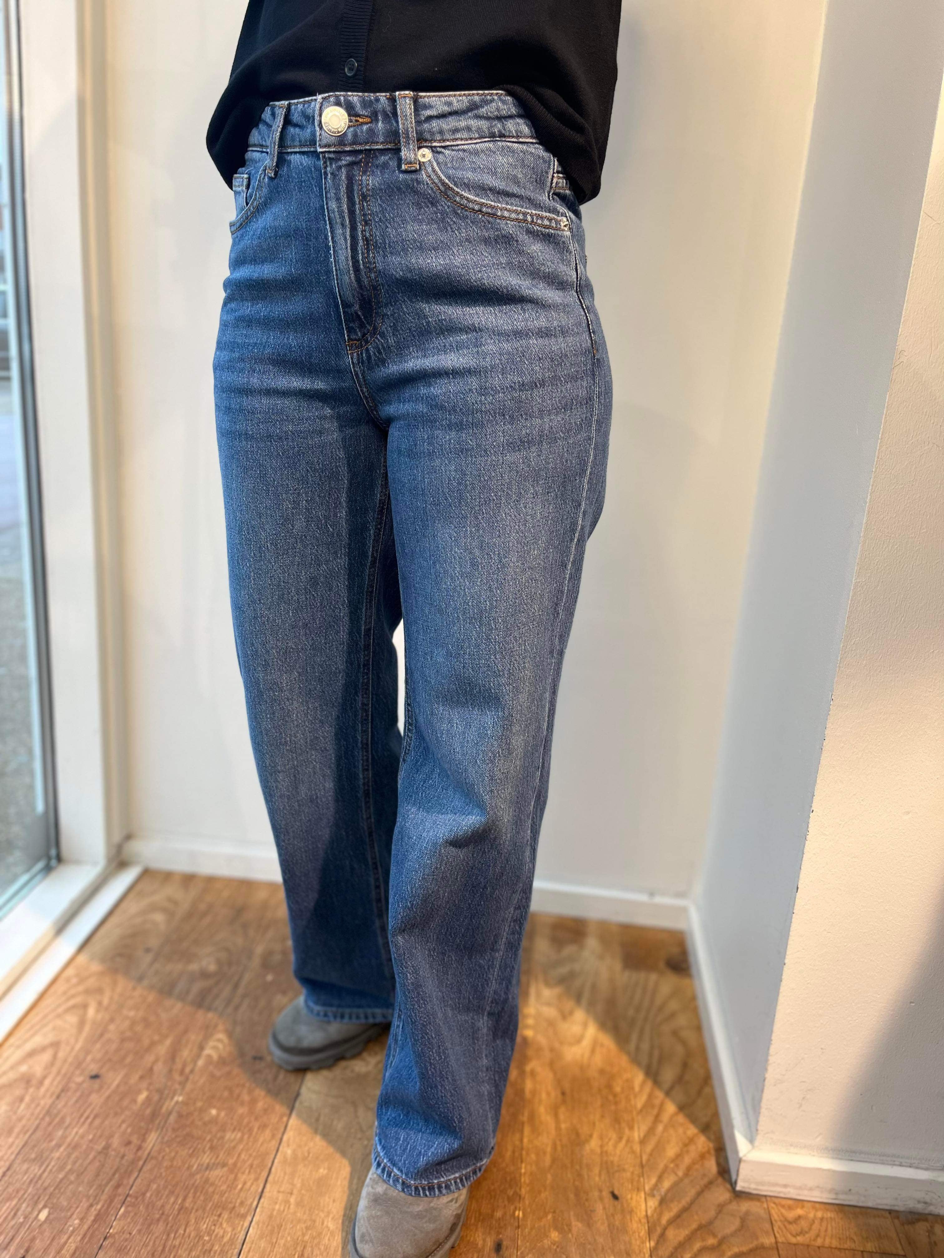 VMTESSA wide jeans - Medium Blue Denim