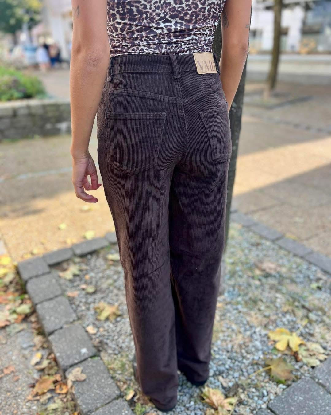 VMTESSA fløjlsbuks - Brun